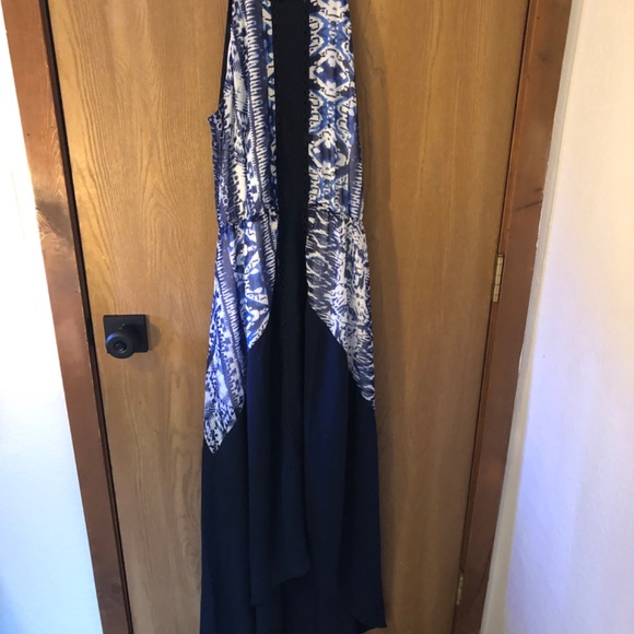 Adelyn Rae dress - Picture 2 of 3